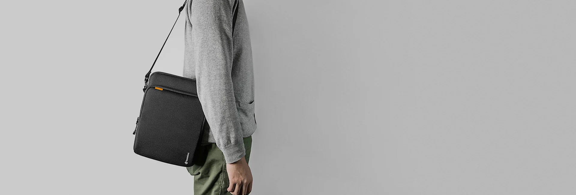 Totes & Shoulder Bags