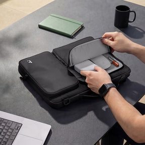 Defender-A42 Premium Laptop Shoulder Bag for 14 inch MacBook Pro