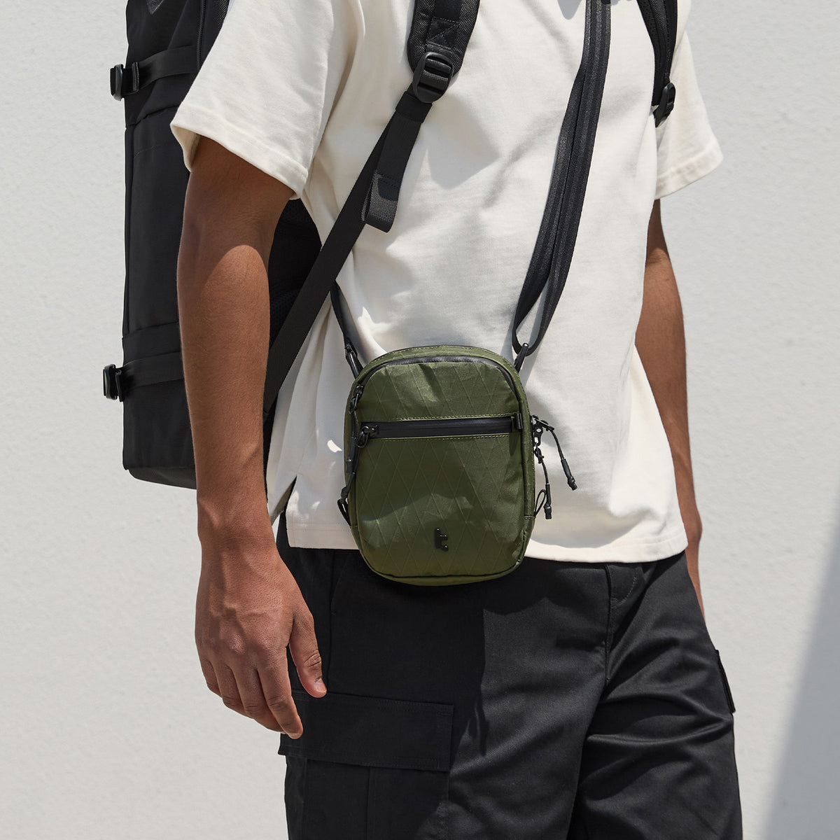 Aviator-T37 X-Pac Travel Crossbody Bag 1.3L