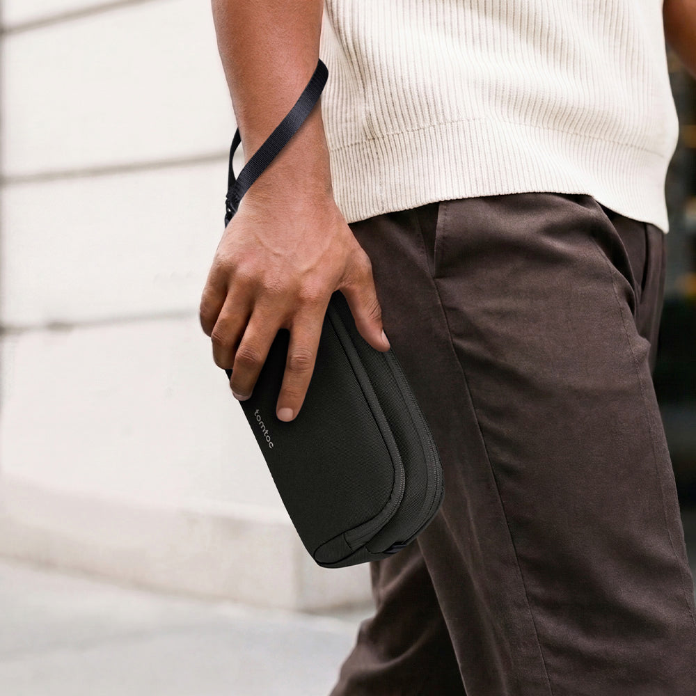 Light-T12 Electronic Accessory Pouch 1.8L