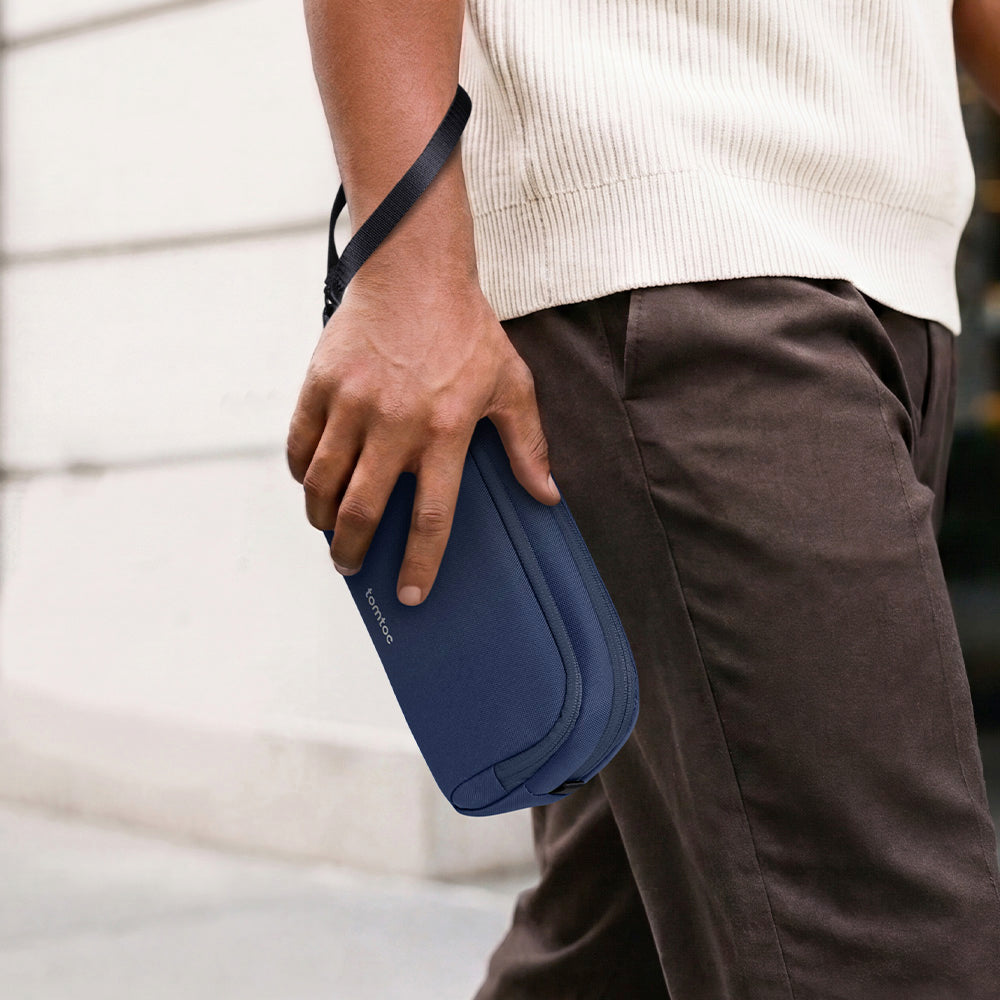 Light-T12 Electronic Accessory Pouch 1.8L