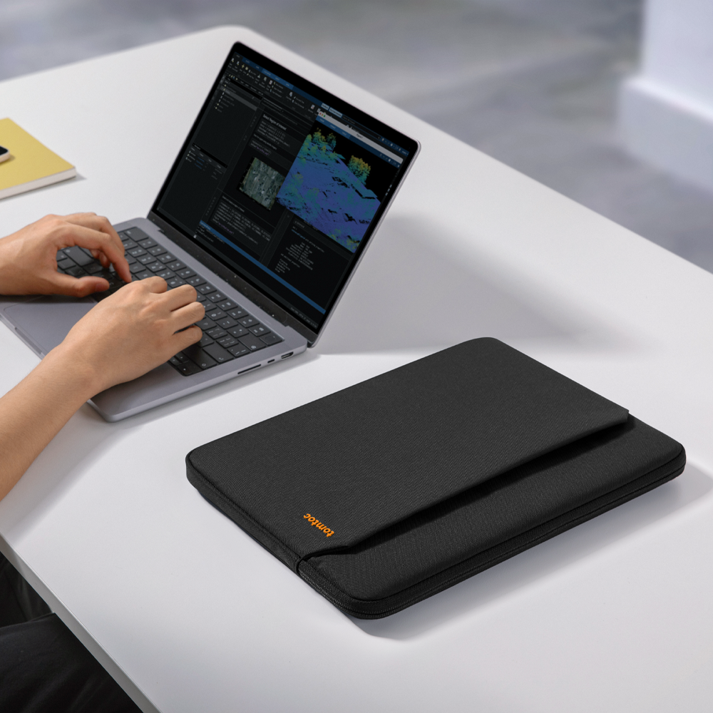 Light-A18 Laptop Sleeve for 13.5-14.4 inch Laptop