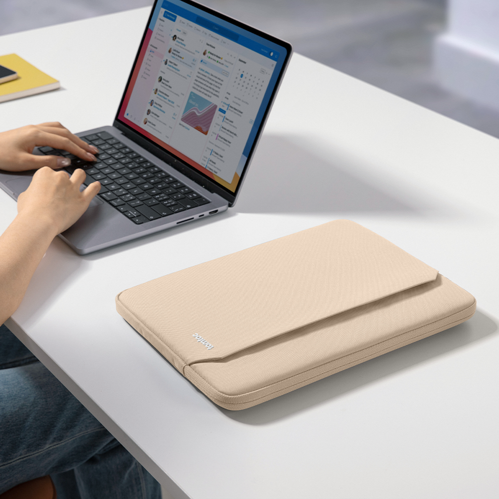 Light-A18 Laptop Sleeve for 13 inch MacBook Air/Pro