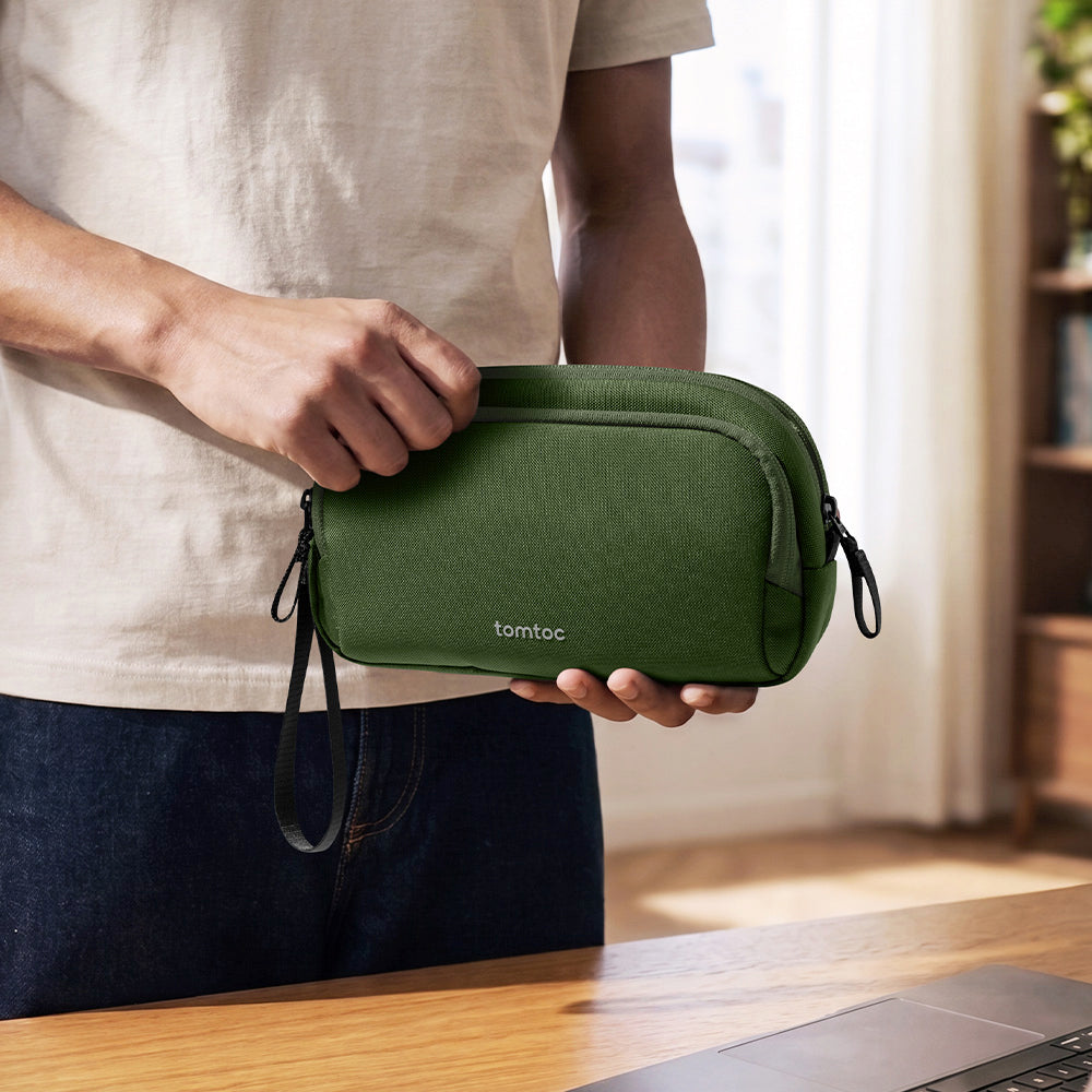 Light-T12 Electronic Accessory Pouch 1.8L
