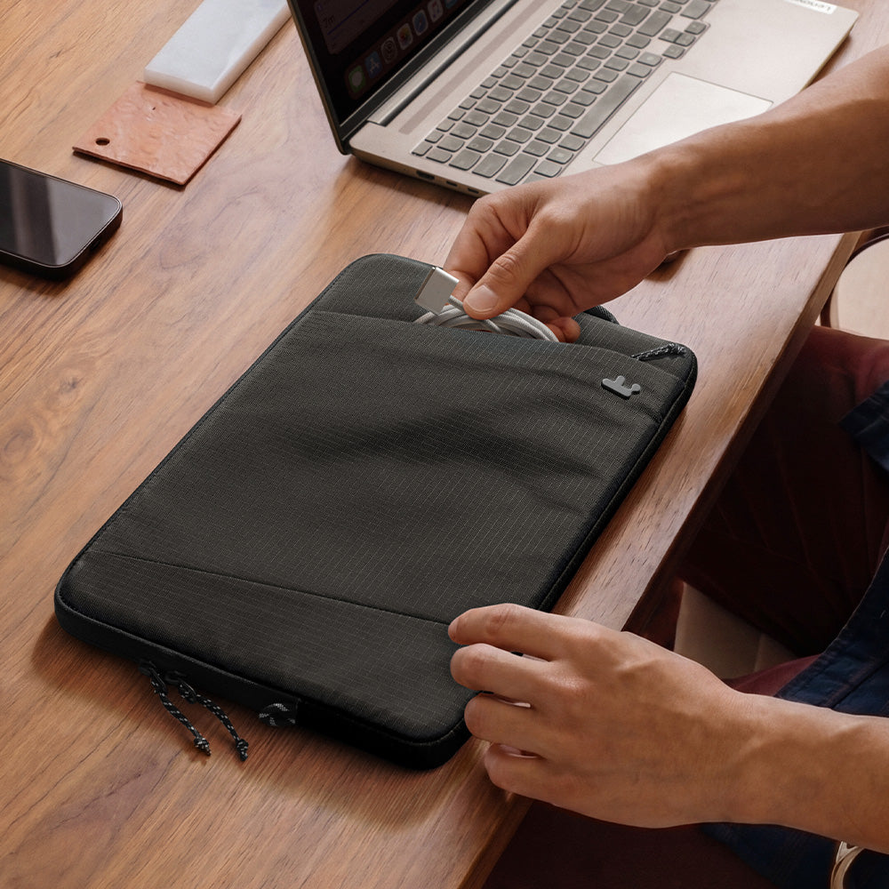 Essence-A35 Protective Laptop Sleeve for 15.6-16.2 inch Laptop