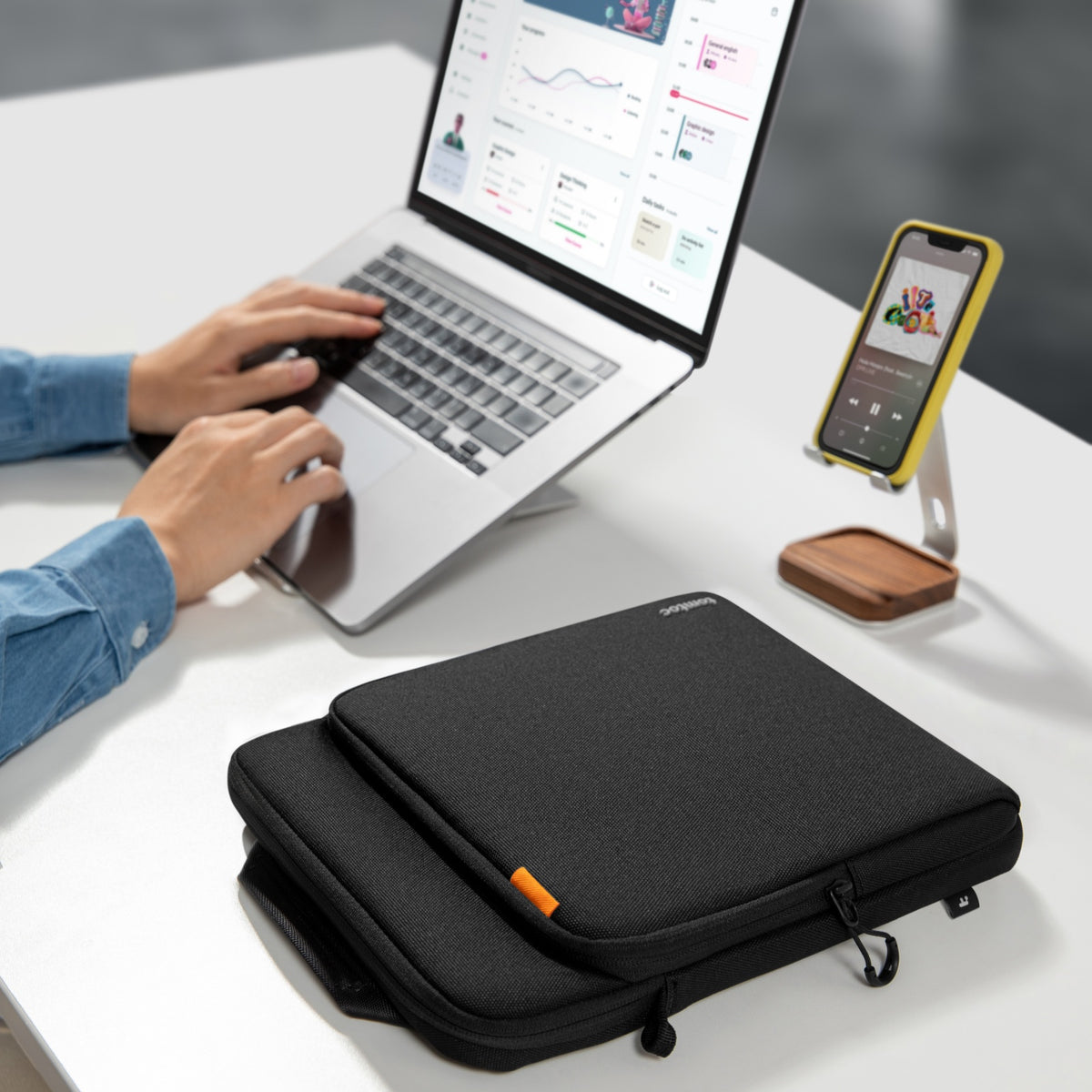 DefenderACE-A03 Laptop Shoulder Bag for 13-16 inch MacBook