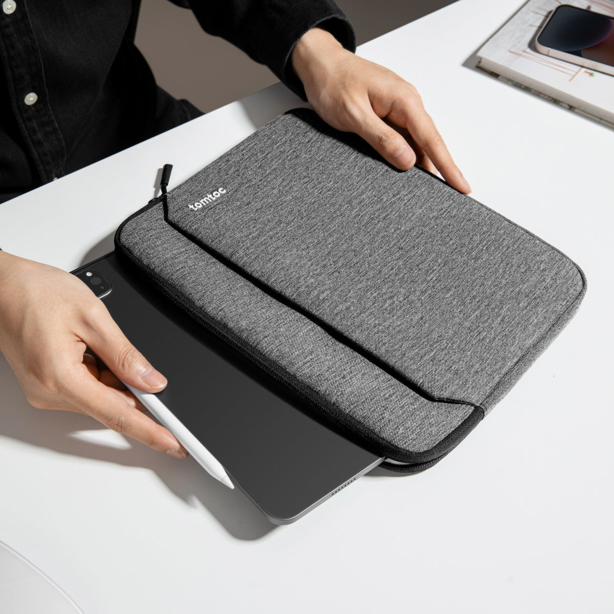Light-B18 Tablet Sleeve for 13 inch iPad Air/Pro
