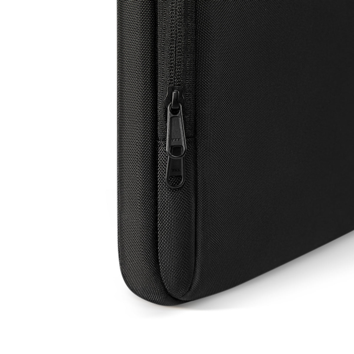 Defender-A40 Laptop Shoulder Bag for 14 inch MacBook Pro