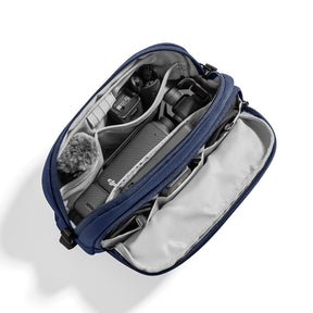 Light-T12 Electronic Accessory Pouch 1.8L