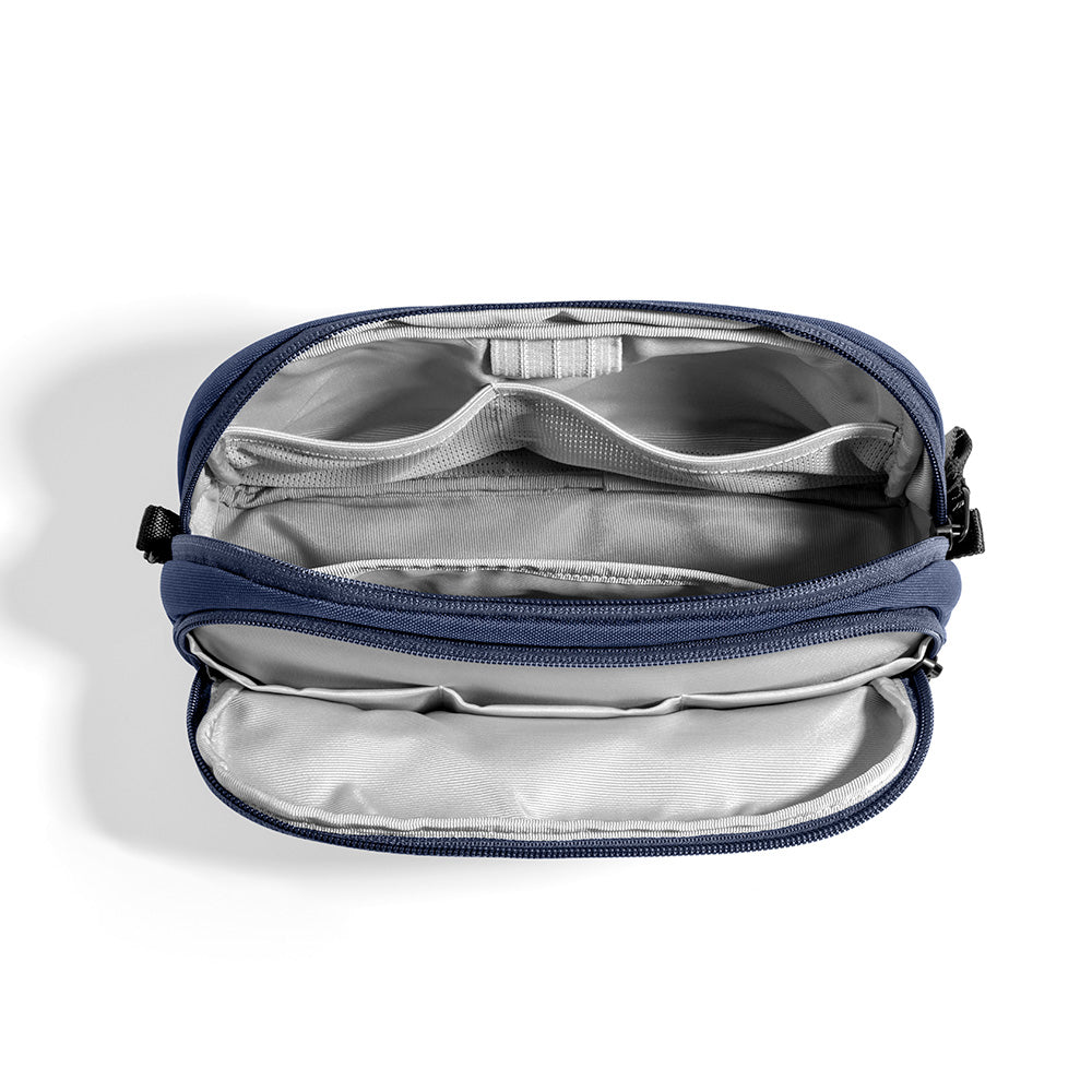 Light-T12 Electronic Accessory Pouch 1.8L