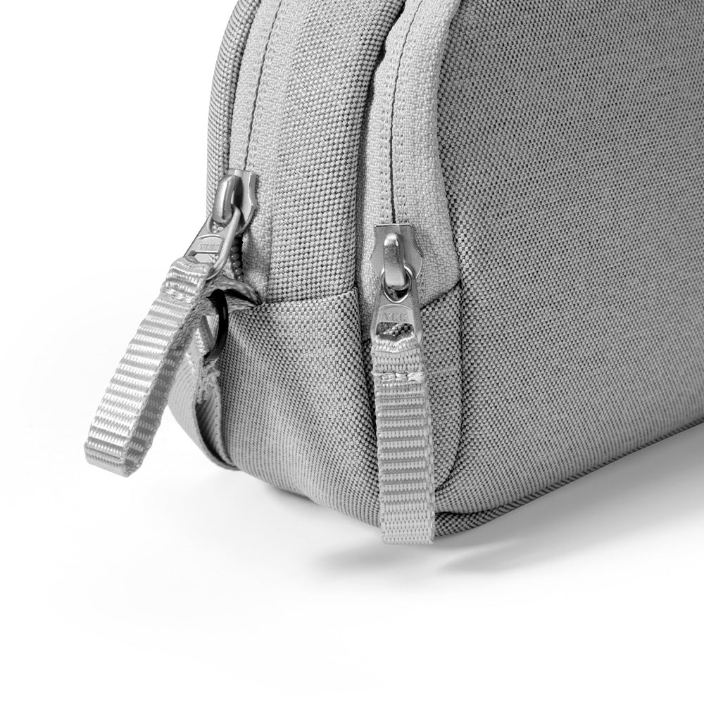 Light-T12 Electronic Accessory Pouch 1.8L