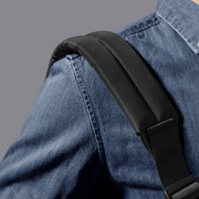 Defender-A40 Laptop Shoulder Bag for 14 inch MacBook Pro