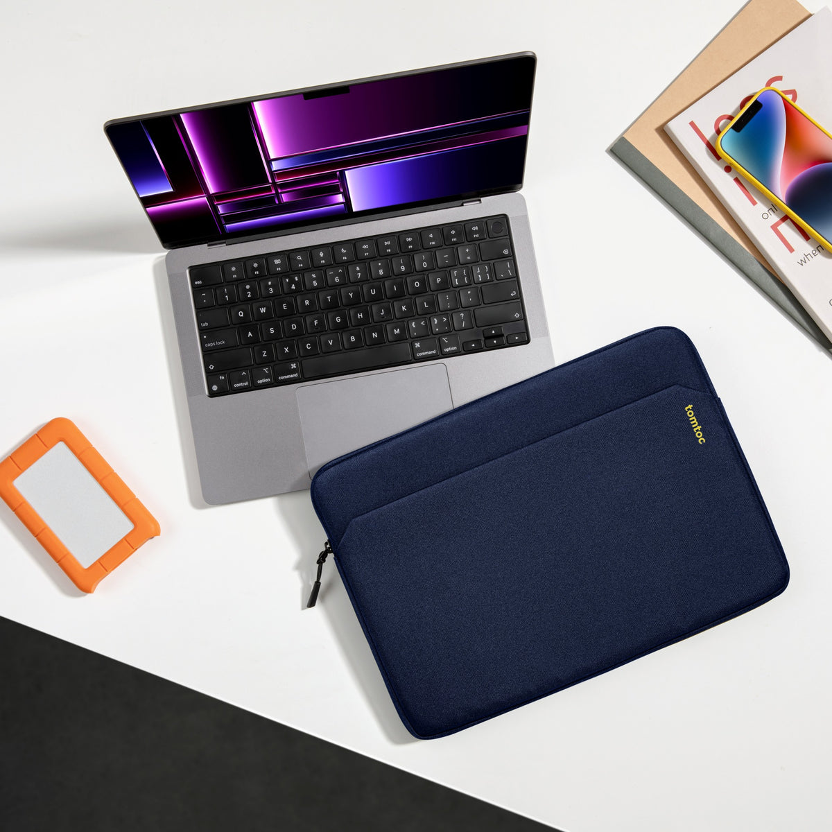 Light-A18 Laptop Sleeve for 13 inch MacBook Air/Pro