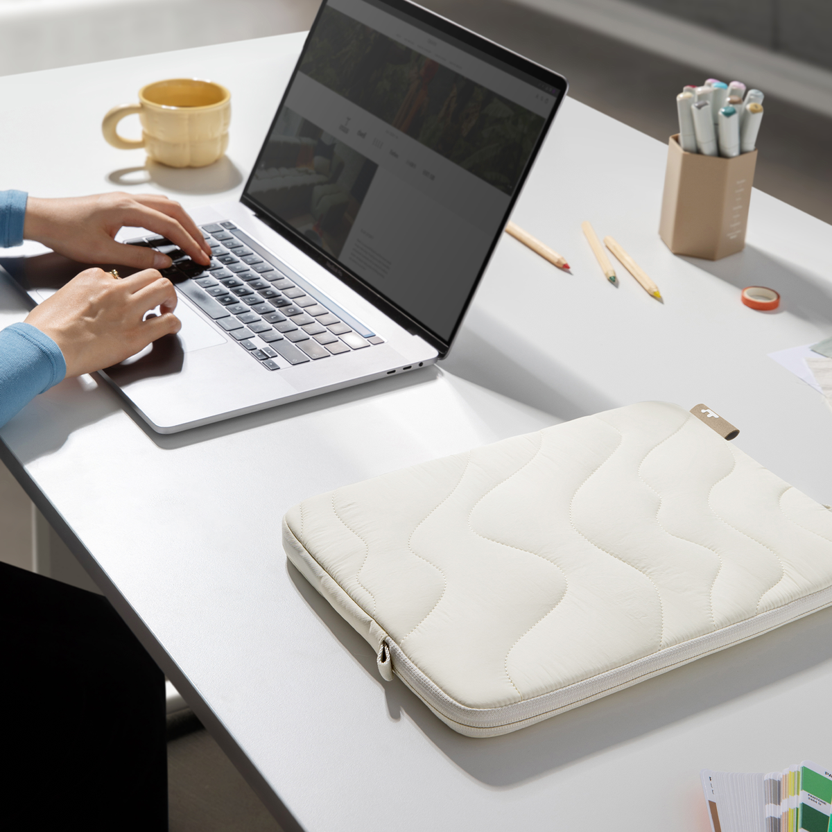 Terra-A27 Laptop Sleeve for 16 inch MacBook Pro